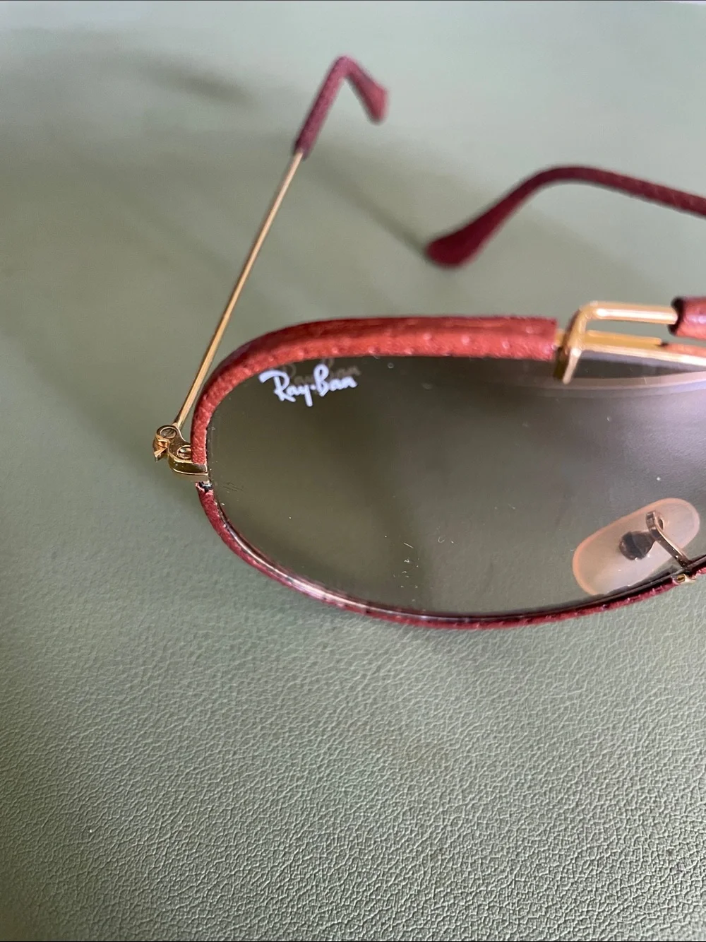 Ray-Ban Men’s Brown Gradient Lens Aviator Sunglasses with Gold Frame